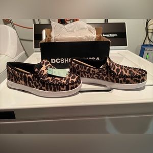 DC Shoes Ladies Villian2 size 7